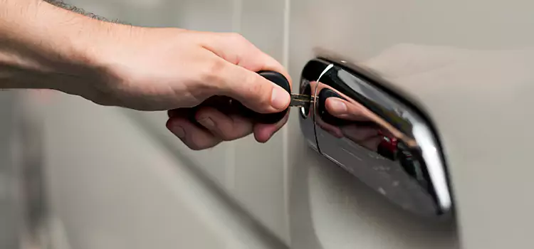 Why Choose Our Auto Locksmith Team in Hinesville, GA?