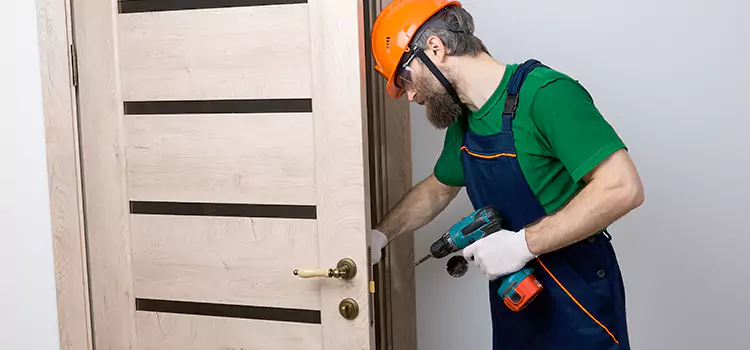 Replace Internal Door Handle with Lock Hinesville
